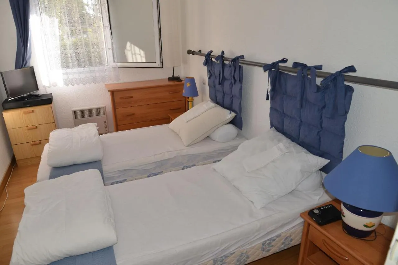 Appartement 2 Pieces Rdc Jardin Dans Residence Avec Piscine 阿尔松 公寓