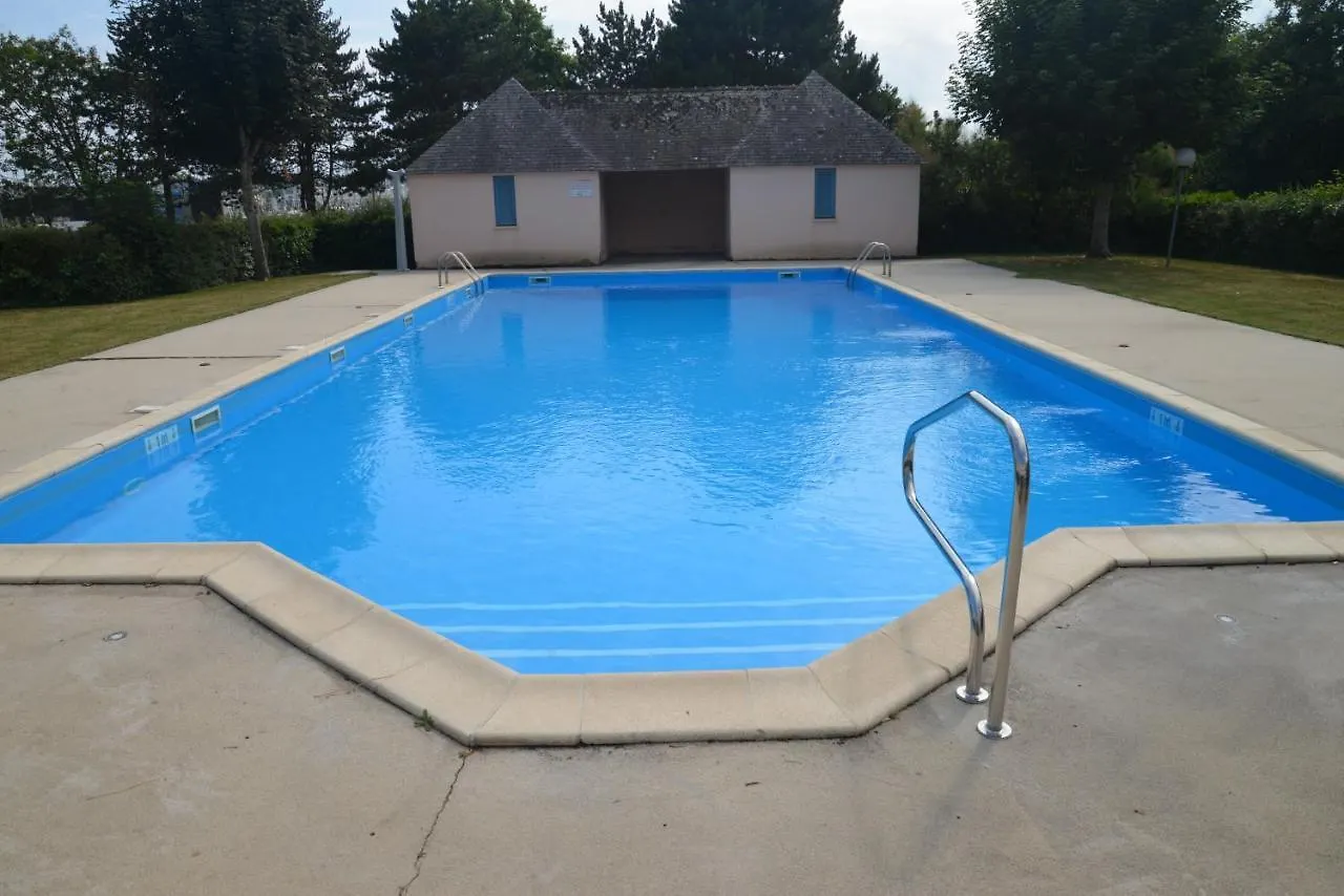Apartment Appartement 2 Pieces Rdc Jardin Dans Residence Avec Piscine Arzon